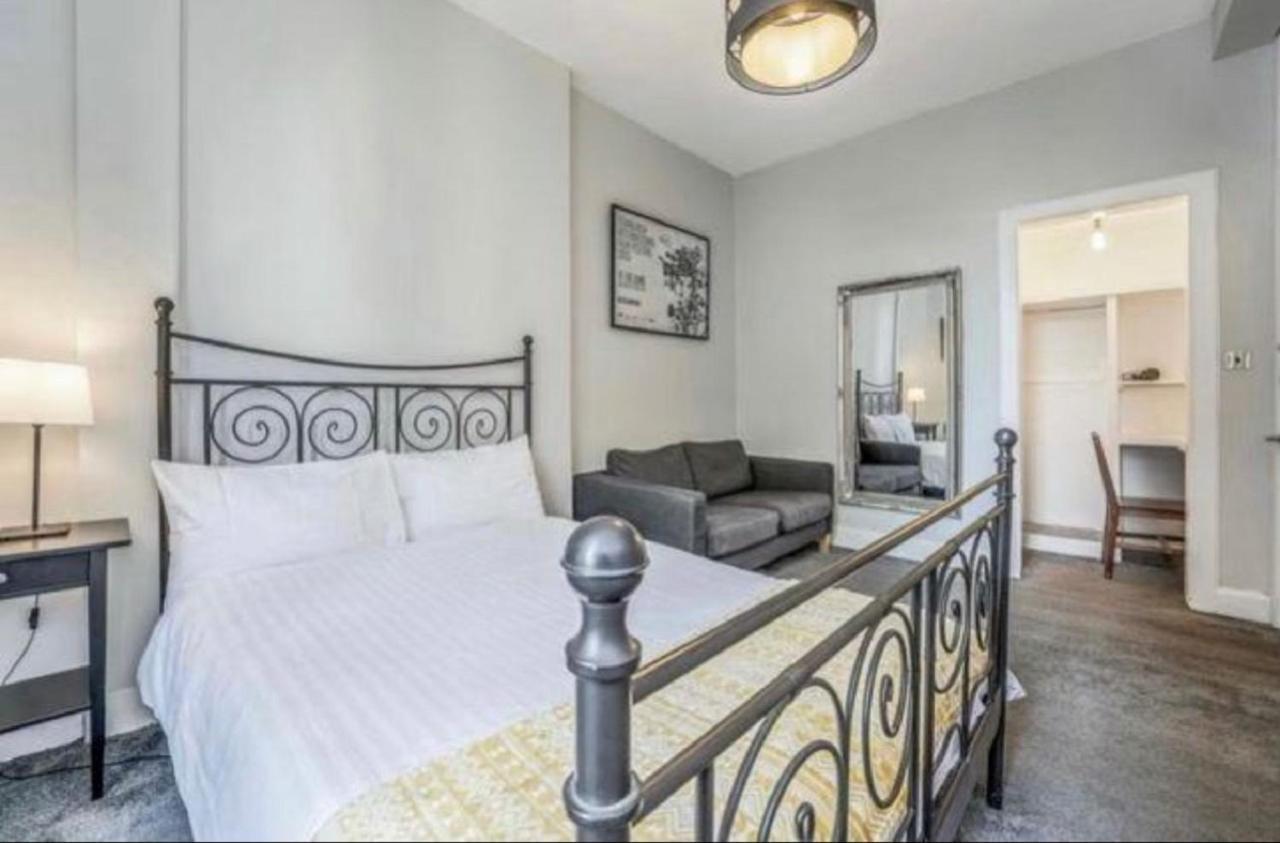 Spacious & Comfortable 3 Bedroom Apartment - Near City Centre - Free Parking Available - Sleeps Up To 5 Guests Единбург Екстер'єр фото